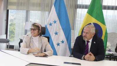 El canciller hondureño y la diplomática brasileña sostuvieron el encuentro bilateral el viernes 29 de noviembre en la sede de Cancillería, en Tegucigalpa.