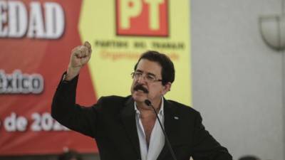 El expresidente Manuel Zelaya se encuentra en México en un foro internacional del Partido del Trabajo (PT).