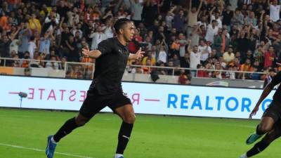 Rigo Rivas se luce con gol y asistencia antes de unirse a la selección de Honduras