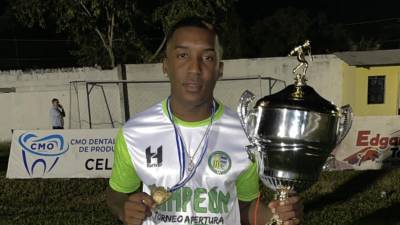 Suazo ha sido multicampeón en el fútbol catracho.
