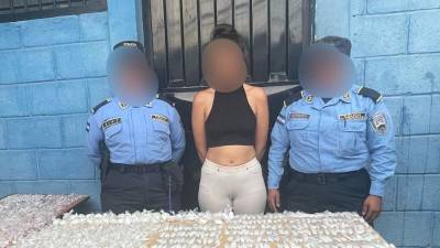 La detenida es una dama de 23 años, cuyo nombre no fue revelado por las autoridades.