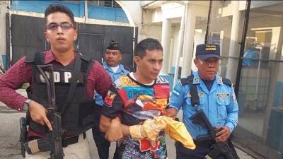 José Wilson Amaya Guerra fue capturado por agentes de la Policía en el estacionamiento del Palacio de Justicia de San Pedro Sula.