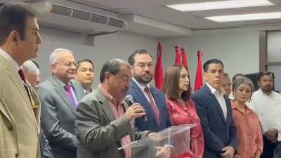 En un comunicado, leído durante una conferencia de prensa, los liberales afirmaron que no permitirán que se violente la Constitución.