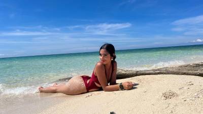 Sofía Zepeda fue la sensación en su visita a los Cayos Cochinos y La Ceiba, por su belleza y su gran parecido con la mexicana Ángela Aguilar.