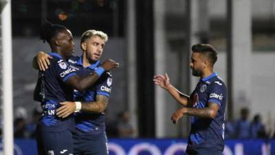 Rubilio Castillo celebrando el gol anotado en el Motagua vs Vida.
