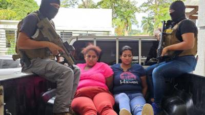 Alias “Rosi” y la “Luci” serán remitidas a los juzgados acusadas del delito de extorsión.