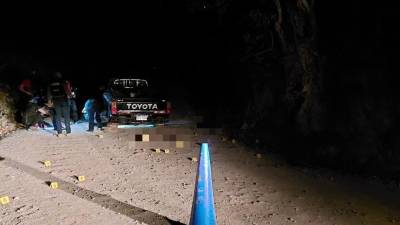 Nueve personas que se conducían en un vehículo fueron asesinadas la noche de ayer lunes en una aldea del departamento de Comayagua, región central de Honduras.