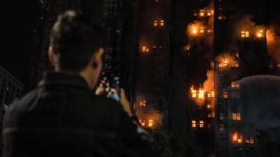 El fuego se inició el pasado miércoles en la torre 8 de un conjunto residencial.