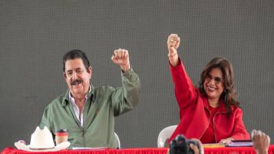 El expresidente de Honduras y coordinador general del gobernante Partido Libertad y Refundación (Libre, izquierda), Manuel Zelaya, se pronunció ayer este sábado para respaldar a los candidatos oficialistas que exigen la anulación de las elecciones generales del pasado 30 de noviembre, las cuales calificó como “procesos fraudulentos”. Imagen cortesía del X de Libre.