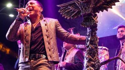 Edwin Luna, vocalista y propietario de La Trakalosa de Monterrey.