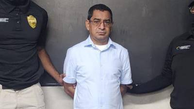 Momentos de la captura del exdiputado Hermín Urquía Reyes.