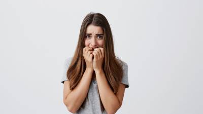 Este método basado en la focalización sensorial, ha ganado reconocimiento entre especialistas por su capacidad para interrumpir el ciclo del miedo y devolver a la persona al presente.