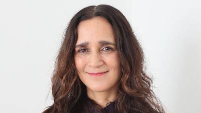 La cantante mexicana Julieta Venegas posa durante una rueda de prensa en Ciudad de México, México.