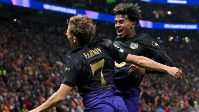 Barcelona se dio un nuevo festín en Turquía para remontarle al Galatasaray.