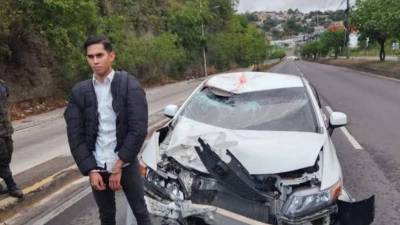 Un joven en evidente estado de ebriedad fue detenido este jueves 25 de diciembre luego de atropellar a un motociclista que al instante murió en el Anillo Periférico de Tegucigalpa.