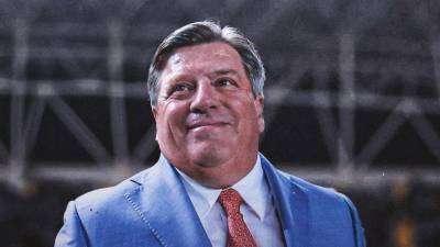 El ciclo en Costa Rica terminó antes de lo deseado, pero Herrera ya tiene lista su siguiente jugada. El experimentado entrenador apostará ahora por un rol mediático.