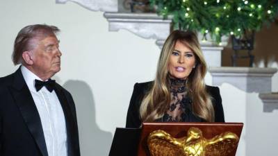 Por primera vez, el público de todo el mundo está invitado a las salas de cine para presenciar el desarrollo de este capítulo crucial: una mirada íntima y sin filtros a mi vida mientras compagino la familia, los negocios y la filantropía en mi extraordinario camino para convertirme en primera dama de los Estados Unidos, dijo Melania a Fox News.