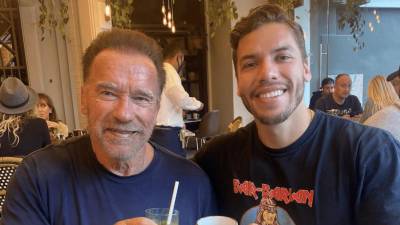Arnold Schwarzenegger junto a su hijo Joseph en una foto de archivo.