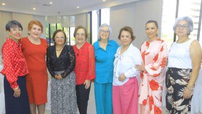 Con algarabía y un profundo sentimiento de amistad, las damas pertenecientes al Club Internacional de Mujeres (IWC) celebraron el mes del amor y la amistad, unos días después de su fecha exacta (14 de febrero).