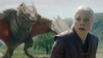 La tercera temporada de House of the Dragon está a punto de llegar a su desenlace. El episodio 8 se estrenará este domingo 9 de agosto y pondrá un nuevo punto de inflexión en la guerra civil de la familia Targaryen, con Rhaenyra y Aegon II cada vez más cerca de un enfrentamiento decisivo por el Trono de Hierro.