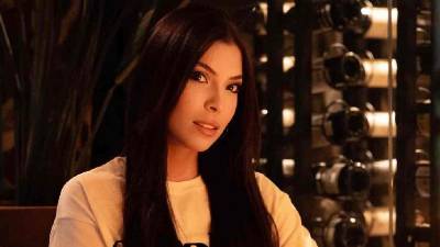 No es para todos un secreto que la relación entre la presentadora hondureña Laura Meza y el exjugador de Motagua, Rodrigo Auzmendi llegó a su fin. Tras su ruptura los ojos se han puesto en la hermosa conductora.