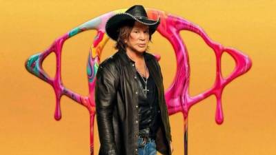 El actor Mickey Rourke negó en redes sociales haber participado en una campaña de recaudación en la plataforma GoFundMe para reunir 100.000 dólares y no ser desahuciado de su vivienda en alquiler.