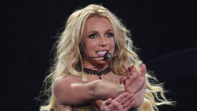 Tras muchos años complicados y con la disposición de retomar el vuelo, Britney Spears ha dado una luz a sus seguidores. La cantante ha hecho un importante anuncio: el de su posible regreso a los escenarios en una nueva etapa y de la mano de su hijo Jayden, de 19 años, heredero de su pasión por la música.