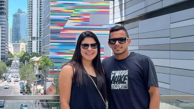 El futbolista hondureño Edwin Rodríguez y su esposa, Vanessa Hernández, sorprendieron a sus seguidores al revelar una de las noticias más especiales de sus vidas.