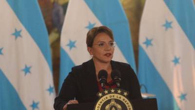 La presidenta Castro participa en un evento oficial.