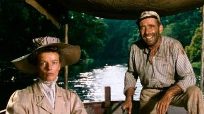 En la historia de los premios de la Academy of Motion Picture Arts and Sciences hay nombres que quedaron grabados por sus récords. Entre ellos destaca el de Katharine Hepburn, la actriz que ganó cuatro Óscar a mejor actriz a lo largo de su carrera, una marca que continúa intacta más de cuatro décadas después.