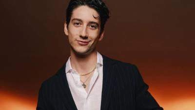 Milo Manheim como Flynn Rider y de Teagan Croft como Rapunzel, marca un paso decisivo en el desarrollo de la película. El proyecto, que llevaba años en pausa, retoma fuerza con este casting que promete atraer tanto a nuevas audiencias como a los nostálgicos del filme original.