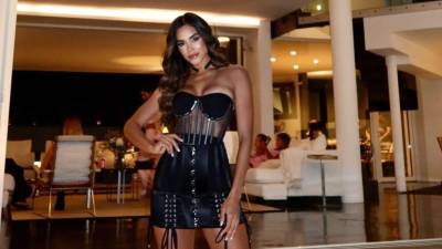 Vanessa Pulgarín Monsalve nació el 13 de septiembre de 1991 en Medellín, Antioquia. Tiene 34 años, y desde muy joven orientó su vida hacia el modelaje.