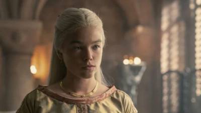 La tercera temporada de House of the Dragon está a punto de llegar a su desenlace. El episodio 8 se estrenará este domingo 9 de agosto y pondrá un nuevo punto de inflexión en la guerra civil de la familia Targaryen, con Rhaenyra y Aegon II cada vez más cerca de un enfrentamiento decisivo por el Trono de Hierro.