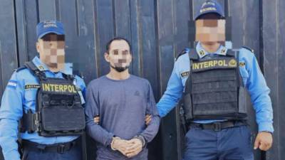 El operativo de captura se llevó a cabo en las instalaciones del Aeropuerto Internacional Ramón Villeda Morales.