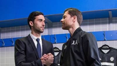 El futuro del entrenador español Xabi Alonso podría volver a tomar rumbo en la élite del fútbol europeo mucho antes de lo esperado.