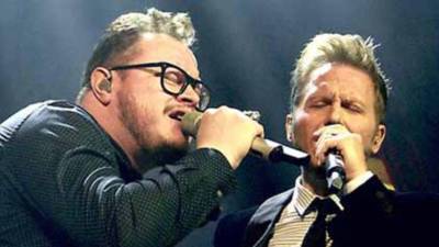 El dúo Sin Bandera anunció su regreso a Honduras en 2026 como parte de su gira internacional “Escenas Tour”, con dos conciertos confirmados en las principales ciudades del país.