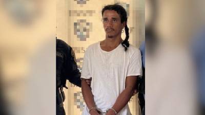 Momentos de la captura del implicado en el punto de control fronterizo de Omoa, Cortés.