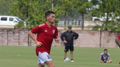 El futbolista argentino Matías Pourrain recuperó su libertad después de permanecer durante tres semanas bajo custodia del Servicio de Inmigración y Control de Aduanas de Estados Unidos (ICE). El jugador, de 34 años, regresó el pasado jueves a su vivienda en Miami, Florida, donde se reencontró con su familia.
