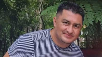 El Juzgado de Letras Penal con Competencia Nacional en Materia de Criminalidad Organizada, Medio Ambiente y Corrupción resolvió este miércoles enviar a juicio oral y público al agente policial Alexis David Ramírez Pérez, acusado de participar como colaborador en el asesinato del empresario Franklin Edilberto Villeda Caballero.