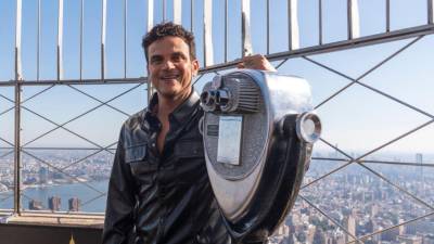 Fotografía donde aparece el cantante colombiano Silvestre Dangond.