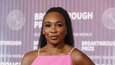 La tenista Venus Williams, ganadora de siete ‘grand slams’, se casó a los 45 años de edad.