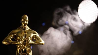 Este año parece ser más emocionante en términos de lo que comúnmente se llama una carrera, dice a EFE Pete Hammond, columnista de premios y principal crítico de cine del medio especializado Deadline. La razón se debe a que los galardones de sindicatos, críticos y academias internacionales han repartido sus reconocimientos más altos a diversos filmes y actuaciones, alimentando la sensación de que casi cualquier resultado es posible cuando se abran los sobres este 15 de marzo en el Teatro Dolby de Los Ángeles.