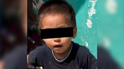 Un niño de dos años identificado como Christopher Armando Padilla Fernández fue encontrado sin vida dentro de una cisterna en Guanajuato, México, según informaron las autoridades.