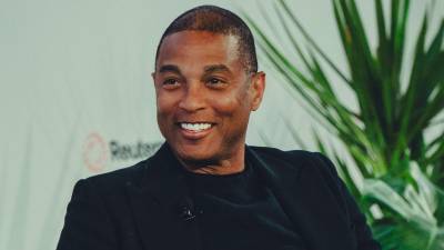 El periodista Don Lemon, expresentador estrella de la cadena CNN, fue arrestado acusado de violar la ley federal mientras cubría una protesta en una iglesia de Saint Paul (Minesota) contra las redadas migratorias del Gobierno de Donald Trump, informó este viernes su abogado.