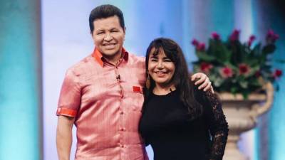 El denominado apóstol de origen hondureño, Guillermo Maldonado, estuvo casado con la profeta colombiana Ana, con quien compartió más de 35 años de matrimonio. Desde 1988 hasta 2020, la pareja estuvo felizmente comprometida.