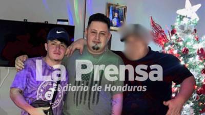 A la izquierda, Josep Reyes Ramos (camiseta morada) y en medio Luis Reyes (camiseta verde).