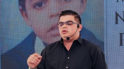 El comunicador hondureño Rely Maradiaga sorprendió en las últimas horas con una información que ha generado revuelo en las redes sociales.