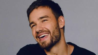 Tras dos años de la muerte del cantante británico Liam Payne en un hotel de Buenos Aires, los dos acusados de suministrarle drogas poco antes de su fallecimiento esperan en libertad un juicio oral sin fecha confirmada.