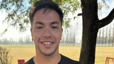 Famoso futbolista sorprendió en las últimas horas y fue tendencia tras declararse homosexual e inclusive presentó a su novio.