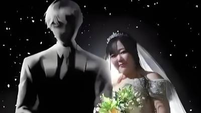 La tecnología avanza tan rápido que ya no solo sirve para trabajar o entretenerse, sino también para acompañar emocionalmente. Hoy, muchas personas encuentran en la inteligencia artificial (IA) un “compañero ideal”: alguien que siempre escucha, comprende y nunca discute.